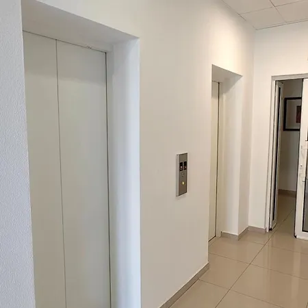 аркадия улучшенные на 7 этаже Apartment Odesa